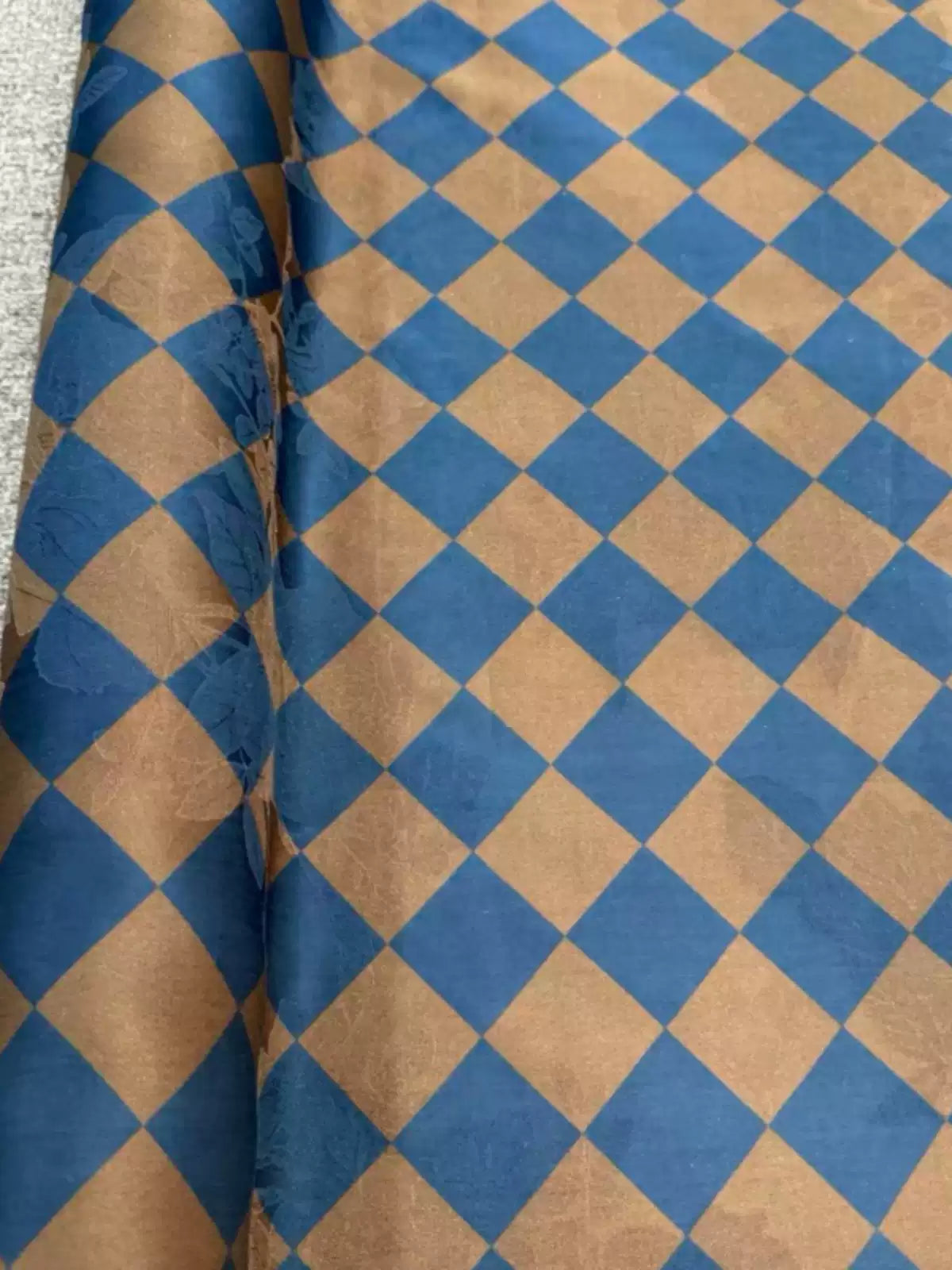 GUFEGE - Handmade 25 Momme HUALUO Jacquard Mud Silk Fabric (Openwork texture) - 114cm by the Yard