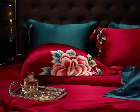 FUGMDAN Silk Bedding Set