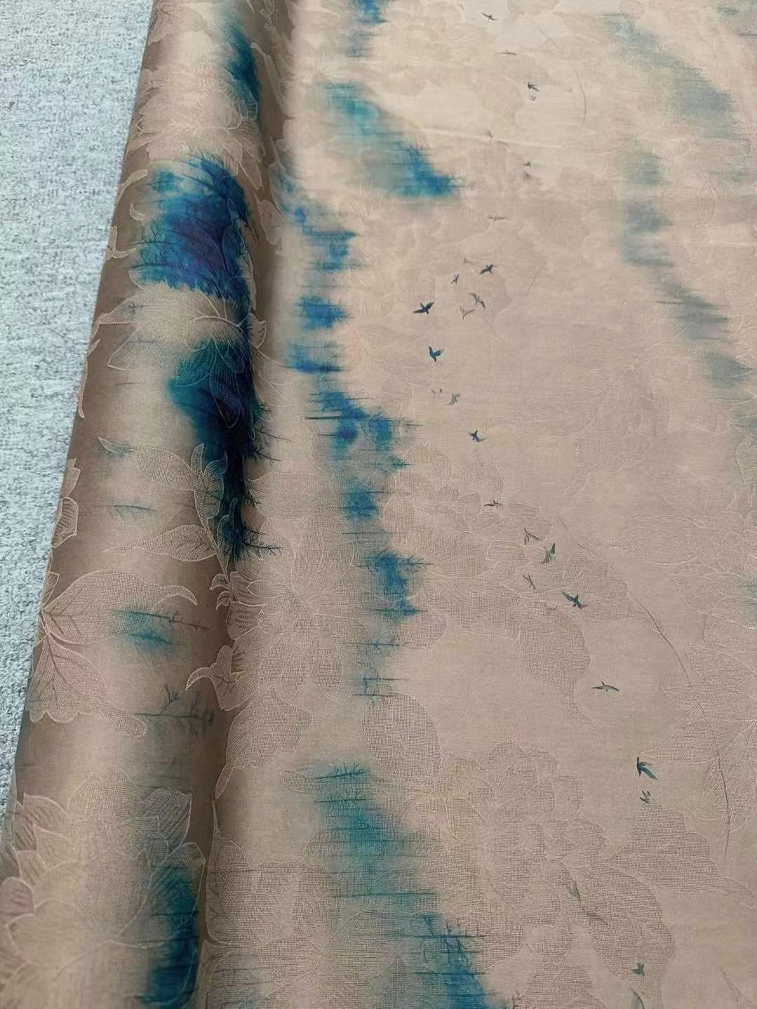 DAYANF - Handmade 25 Momme HUALUO Jacquard Mud Silk Fabric (Openwork texture) - 114cm by the Yard