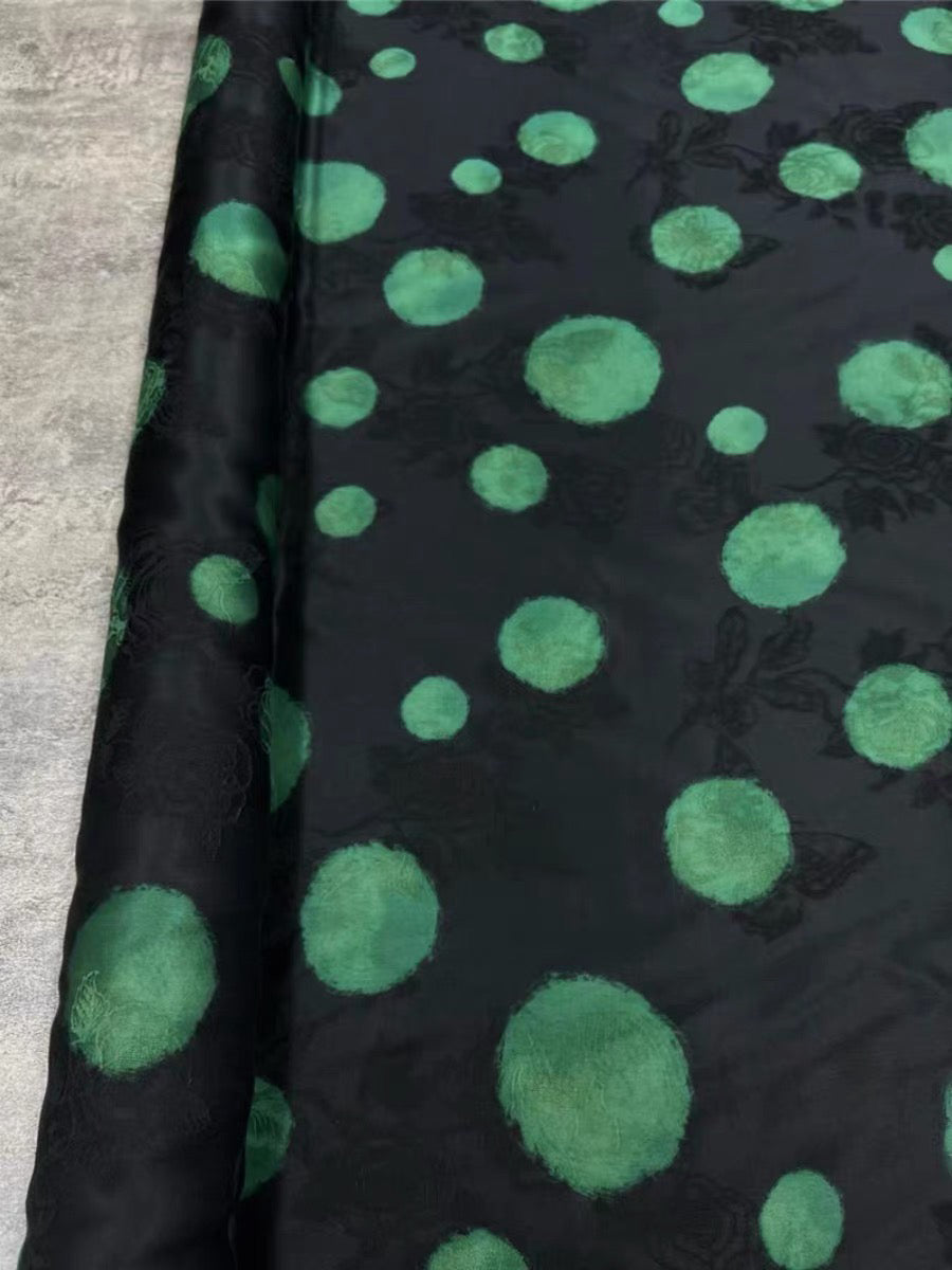 GUOFLV- Handmade 25 Momme Jacquard Mud Silk Fabric (Openwork texture) - 114cm by the Yard
