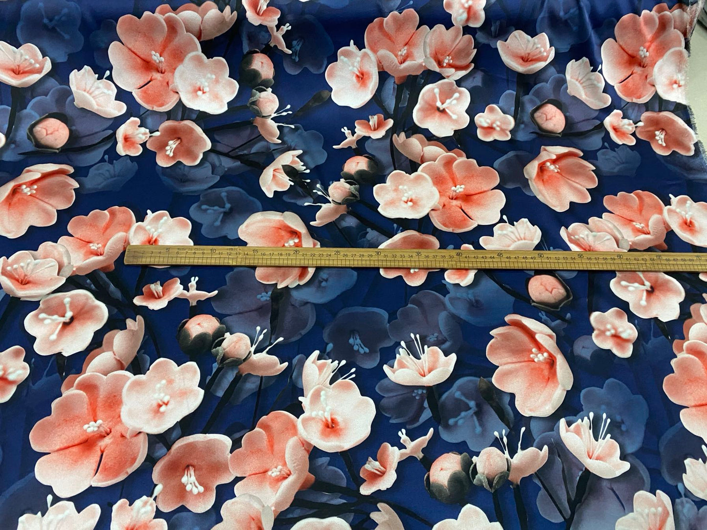 DOFANH - 19 Momme Big Flower Pattern Digital Print Stretch Silk Satin Fabric - 108cm wide by the Yard