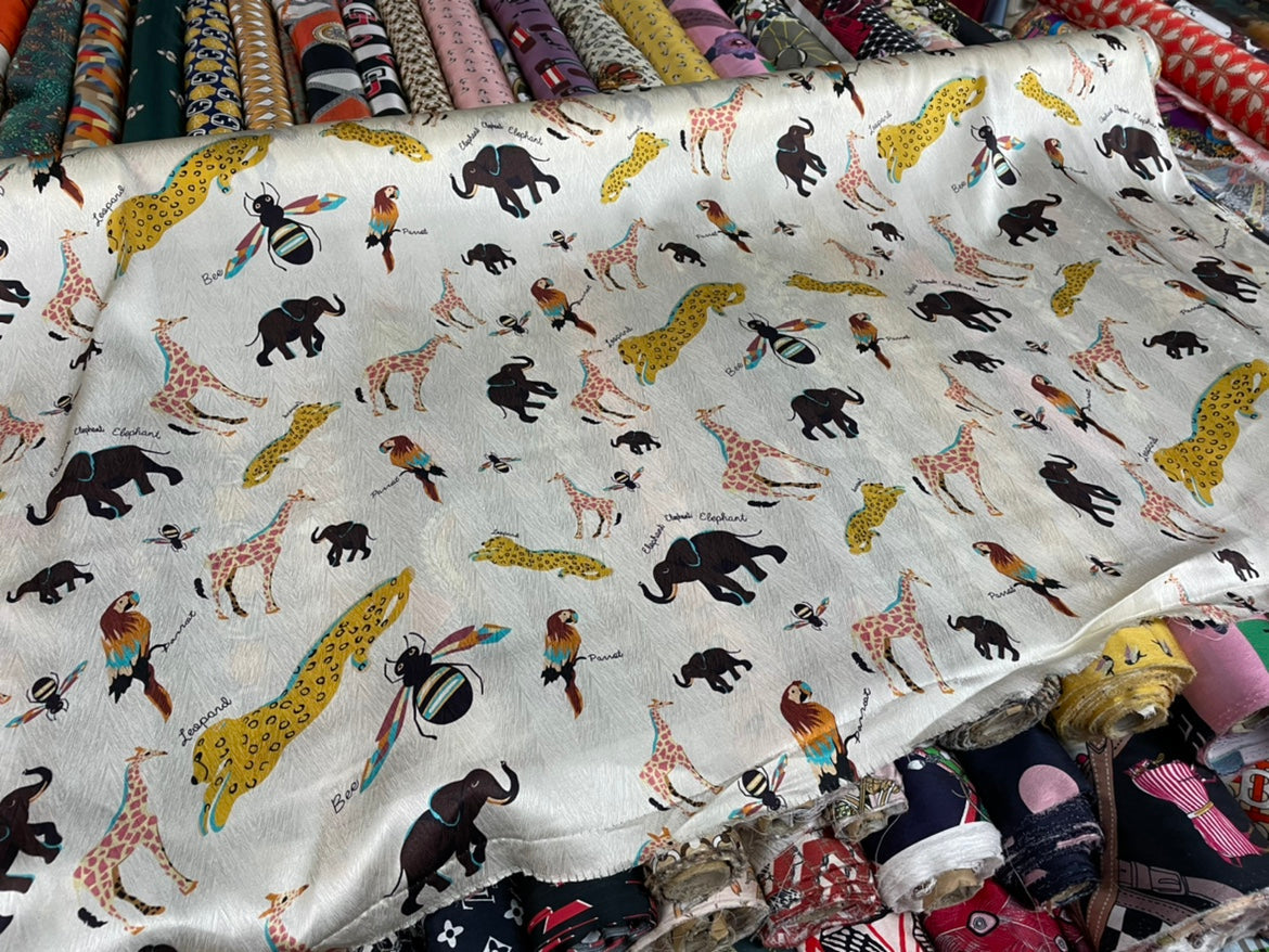 DONWUX - 19 Momme Cartoon Animals Pattern Digital Print Stretch Silk Satin Fabric - 140cm wide by the Yard