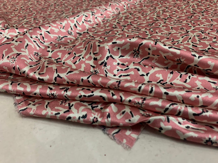 FENSUI - 19 Momme Floral Pattern Digital Print Stretch Silk Satin Fabric - 140cm wide by the Yard