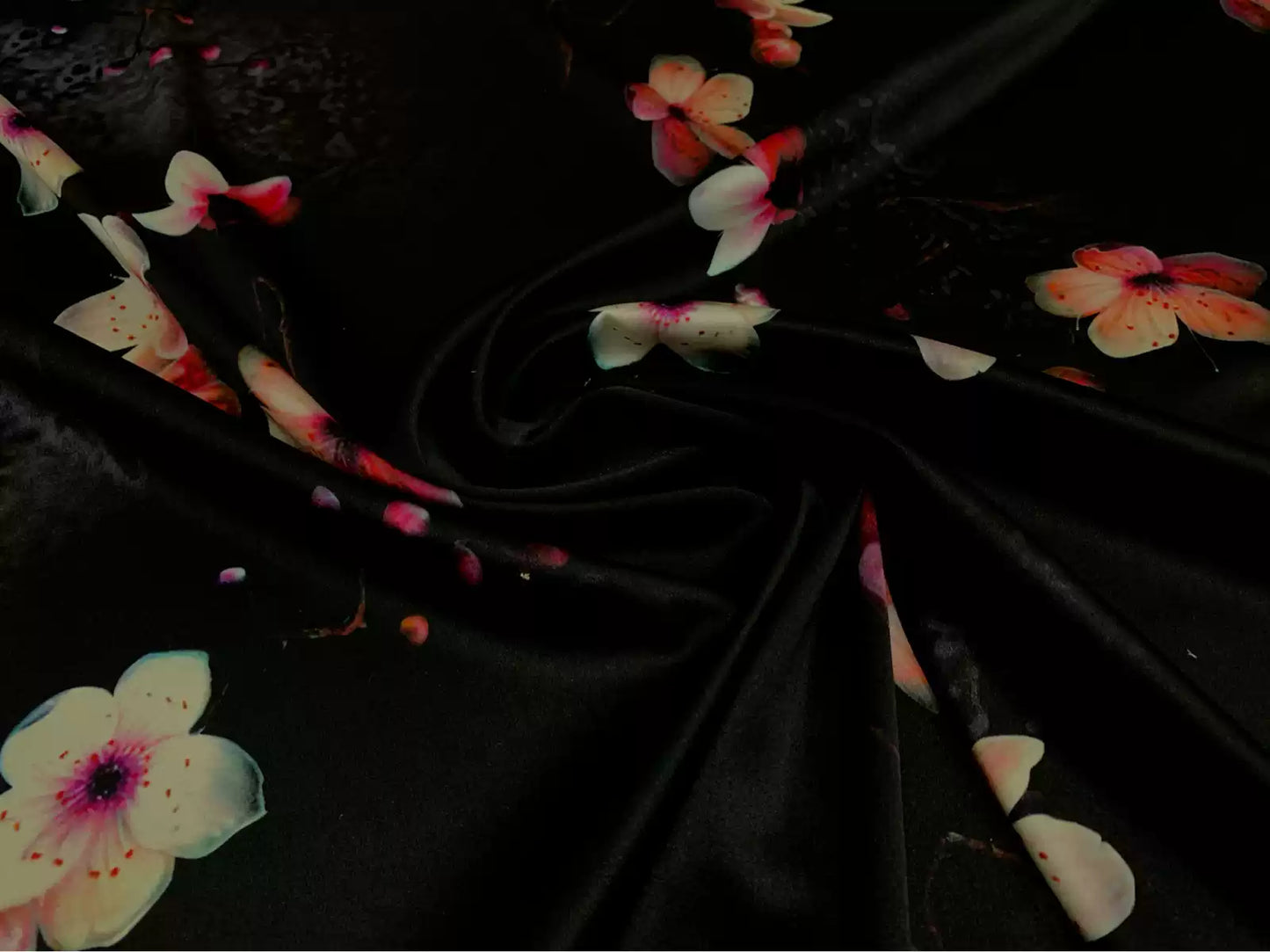 FEYUFA - 19 Momme Flower on Black background Pattern Digital Print Stretch Silk Satin Fabric - 108cm wide by the Yard
