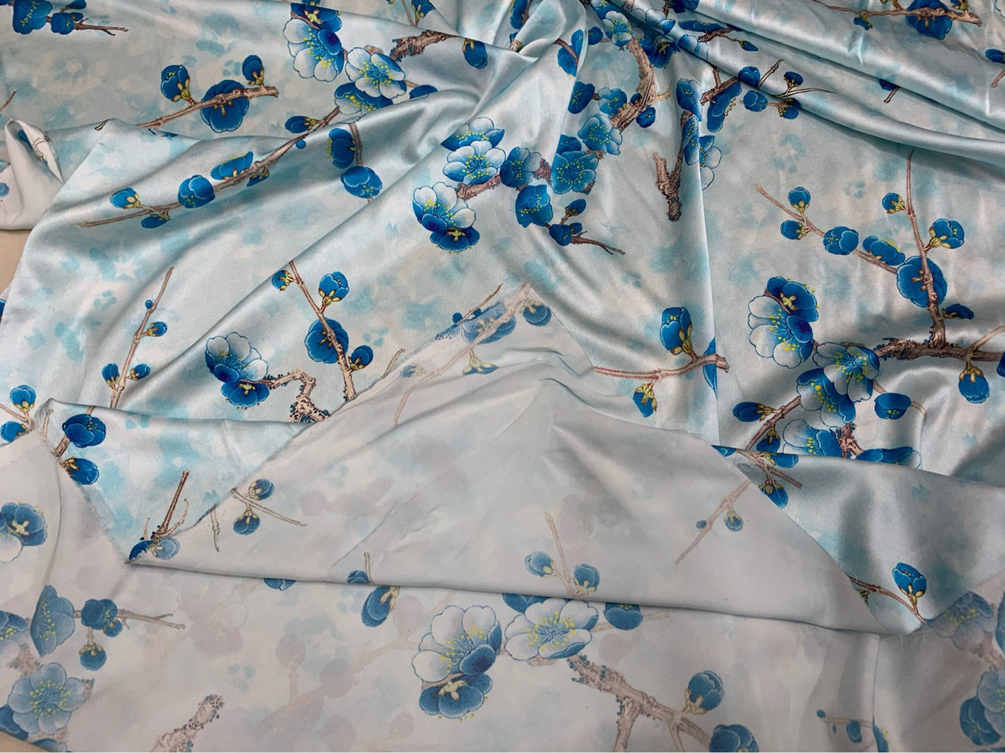 METREE - 19 Momme Elegant Orchid-colored Plum Tree with White Background Pattern Digital Print Stretch Silk Satin Fabric - 108cm wide by the Yard
