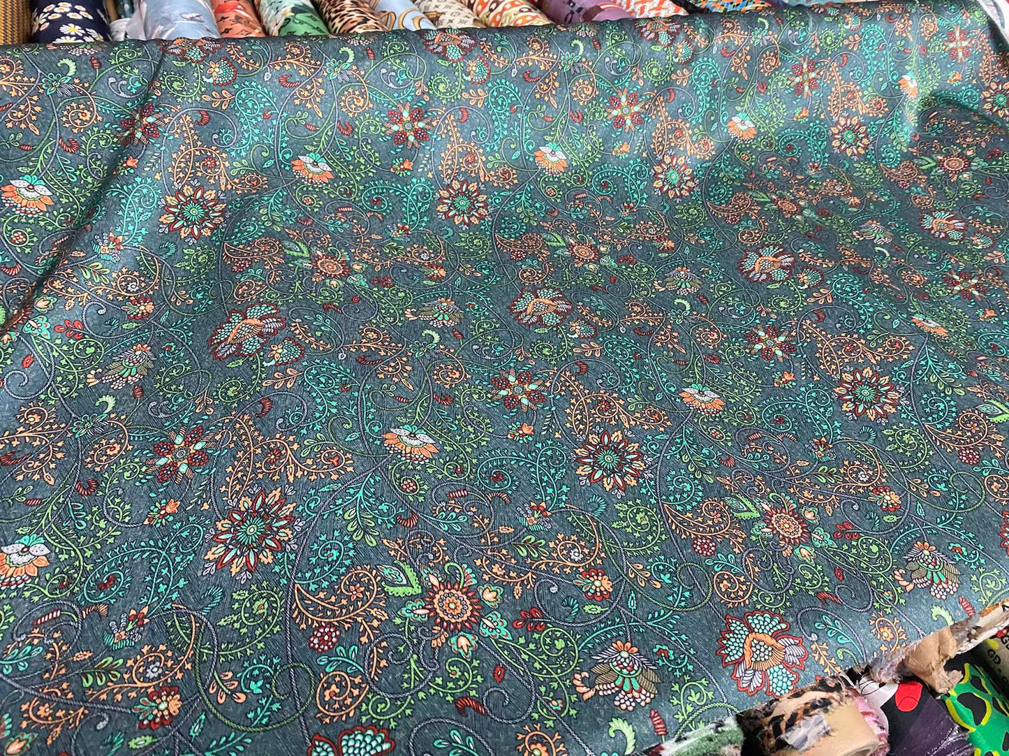 NEWRUI - 22 Momme Flower Pattern Digital Print Stretch Silk Satin Fabric - 108cm wide by the Yard