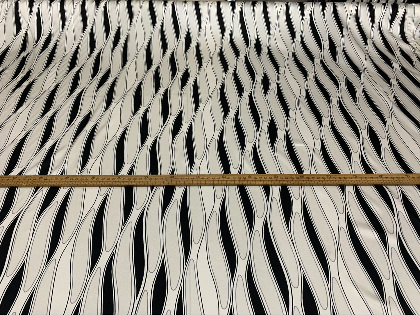SUIBOW - 19 Momme Water Ripples Pattern Digital Print Stretch Silk Satin Fabric - 140cm wide by the Yard