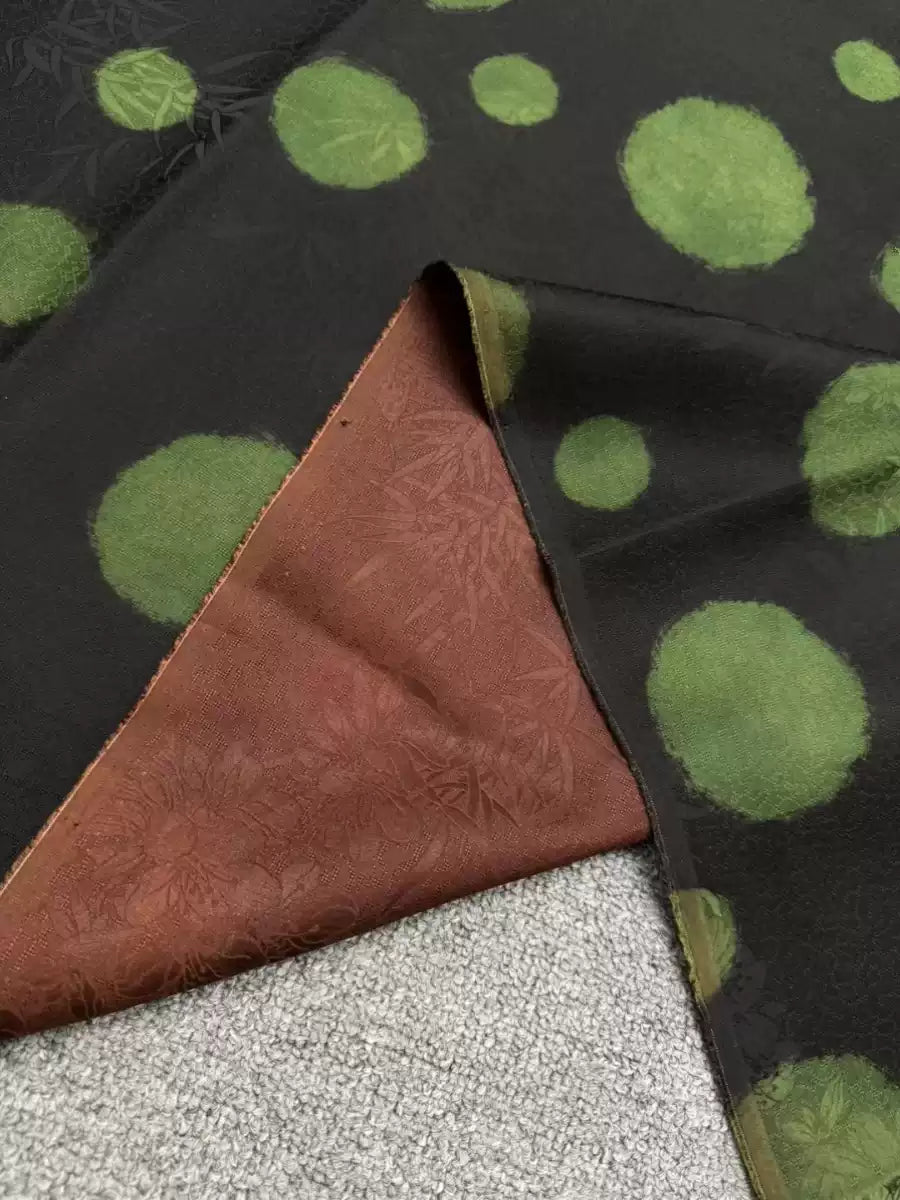 GUOFLV- Handmade 25 Momme Jacquard Mud Silk Fabric (Openwork texture) - 114cm by the Yard