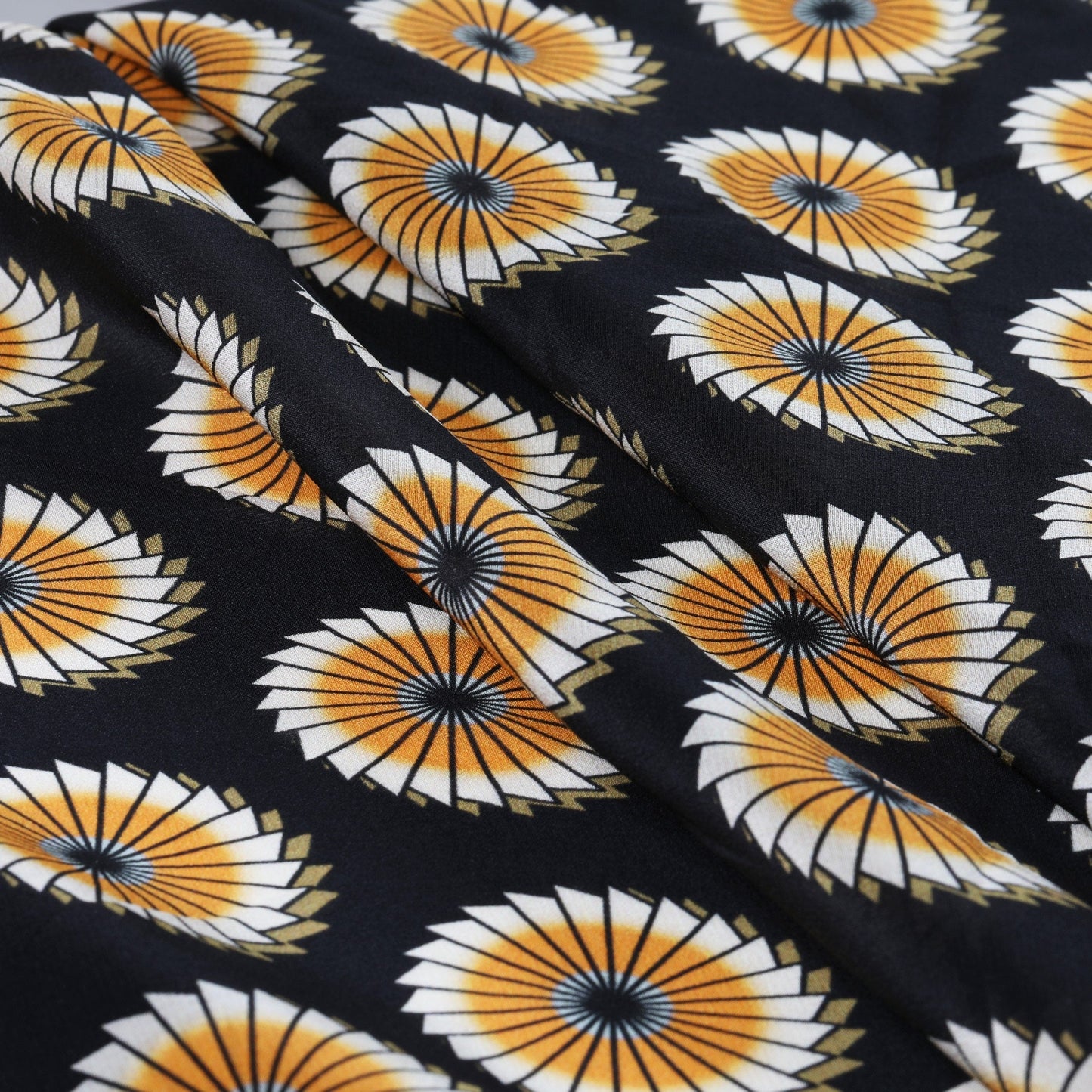 CHILUN - 14 momme Floral Print Silk Crepe de Chine Fabric - 140cm wide by the Yard