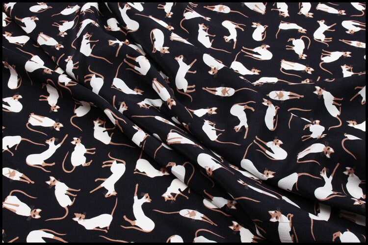 KATONGMAO - 16 momme Cartoon Kitten Print Silk Crepe de Chine Fabric - 140cm wide by the Yard
