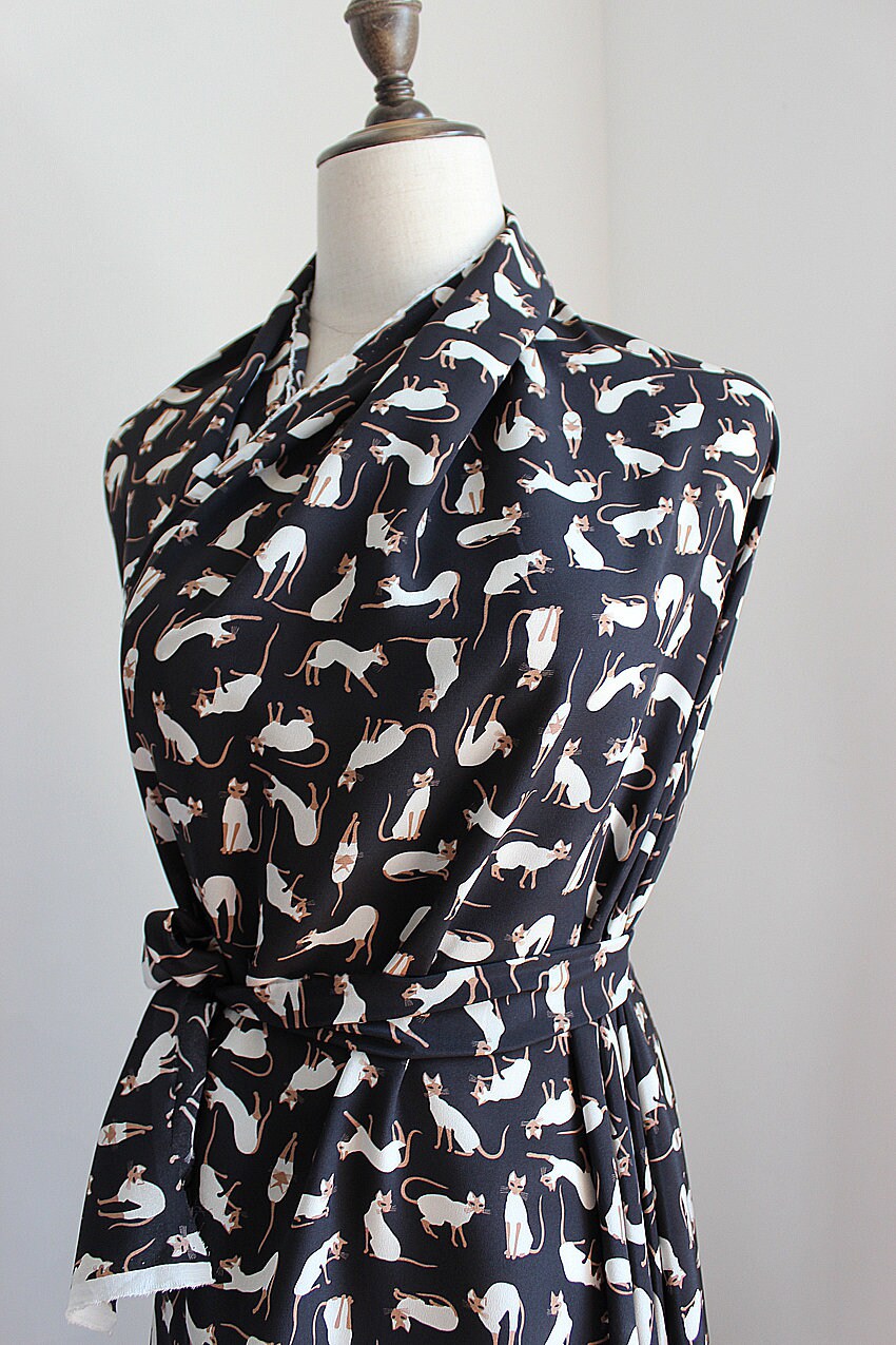 KATONGMAO - 16 momme Cartoon Kitten Print Silk Crepe de Chine Fabric - 140cm wide by the Yard