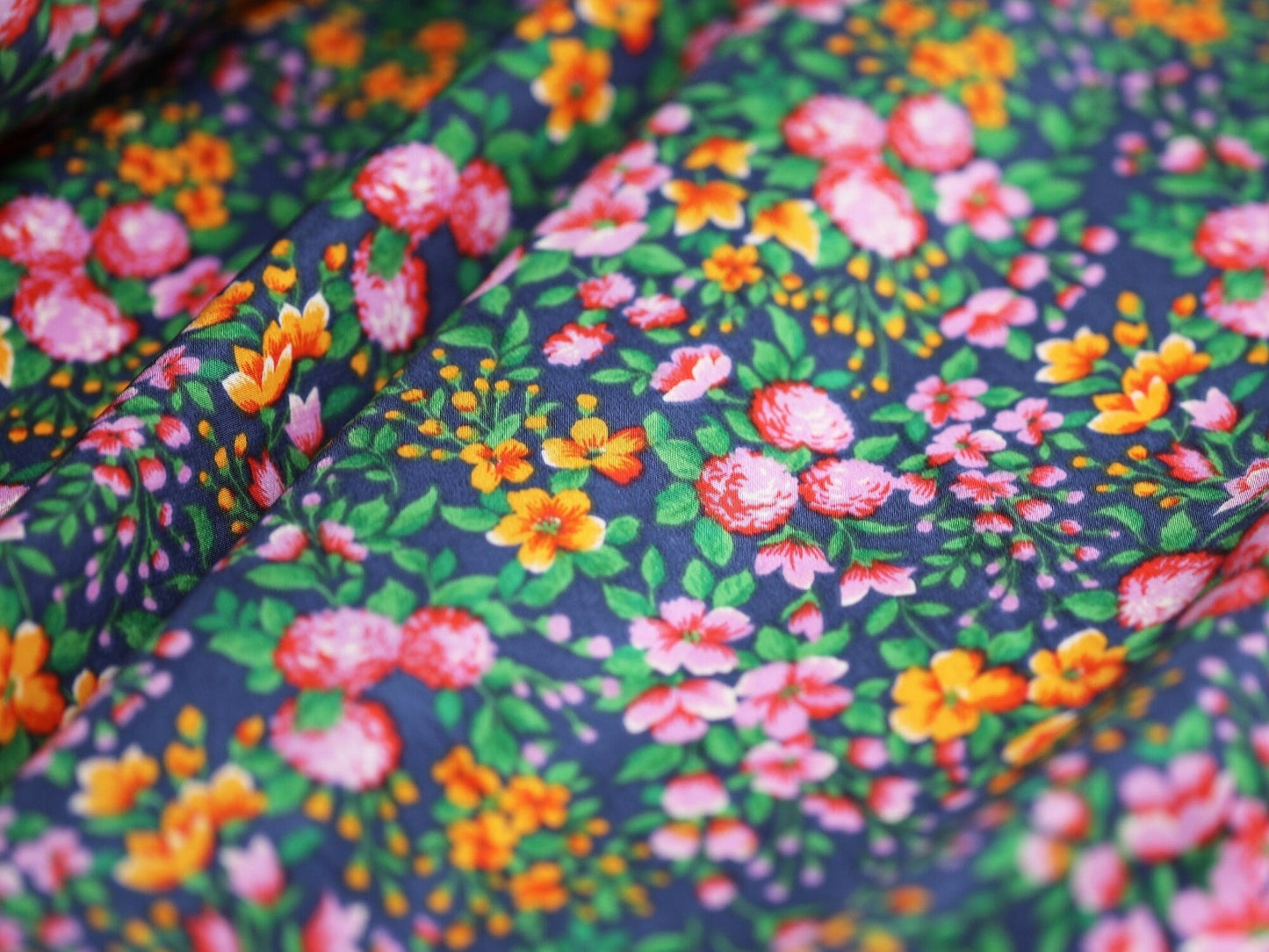 FANHUA - 16 momme Floral Print Silk Crepe de Chine Fabric - 114cm wide by the Yard