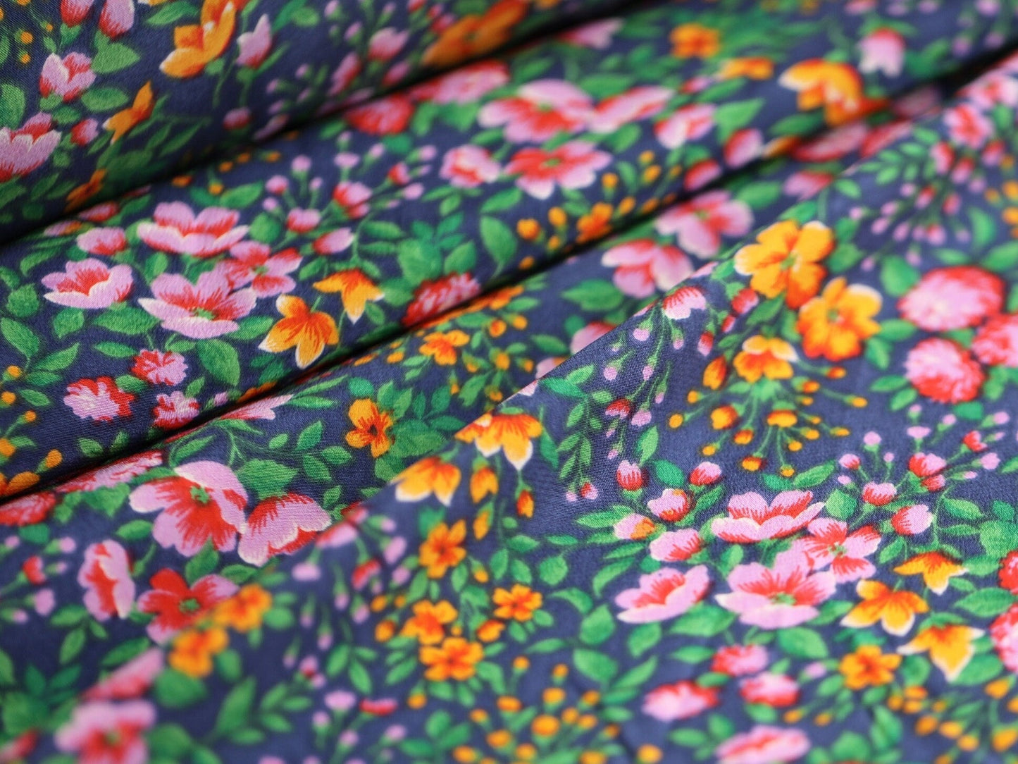 FANHUA - 16 momme Floral Print Silk Crepe de Chine Fabric - 114cm wide by the Yard