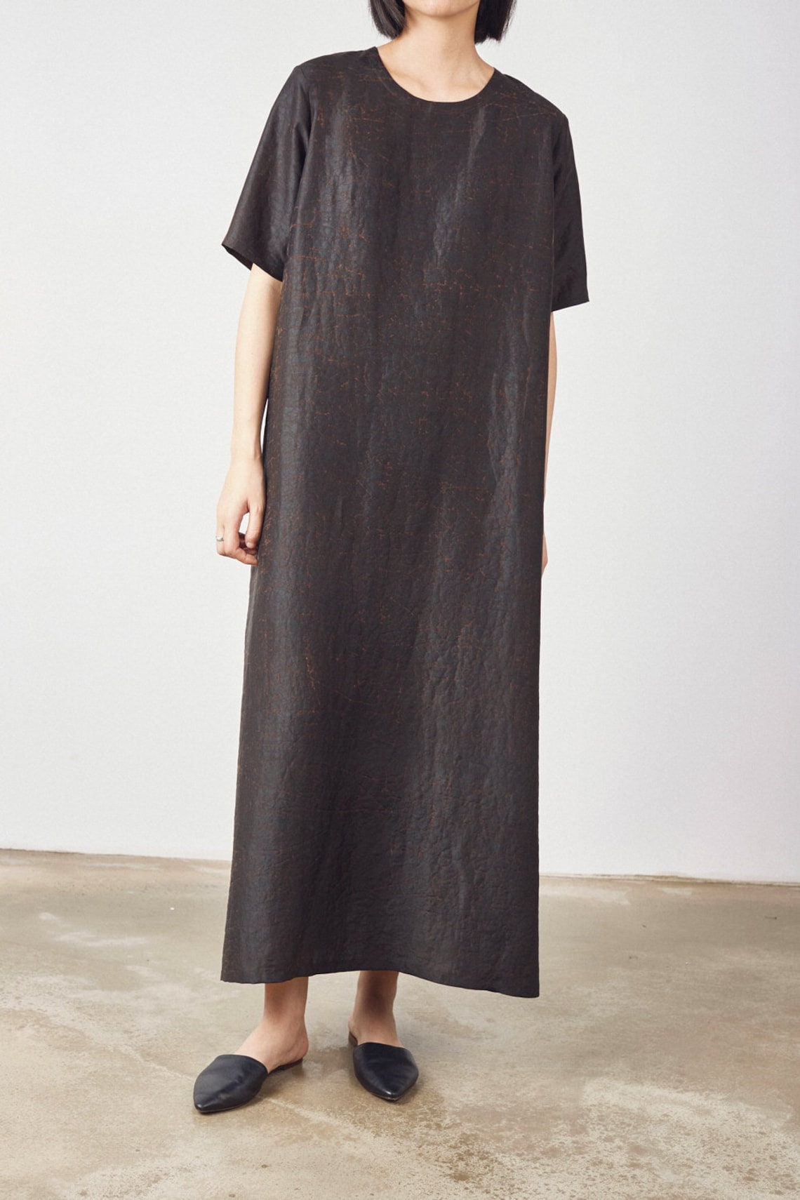 YUANSE - 26 Momme Black Brown Tortoise Crack Handmade Mud Silk Fabric - 110cm wide by the Yard