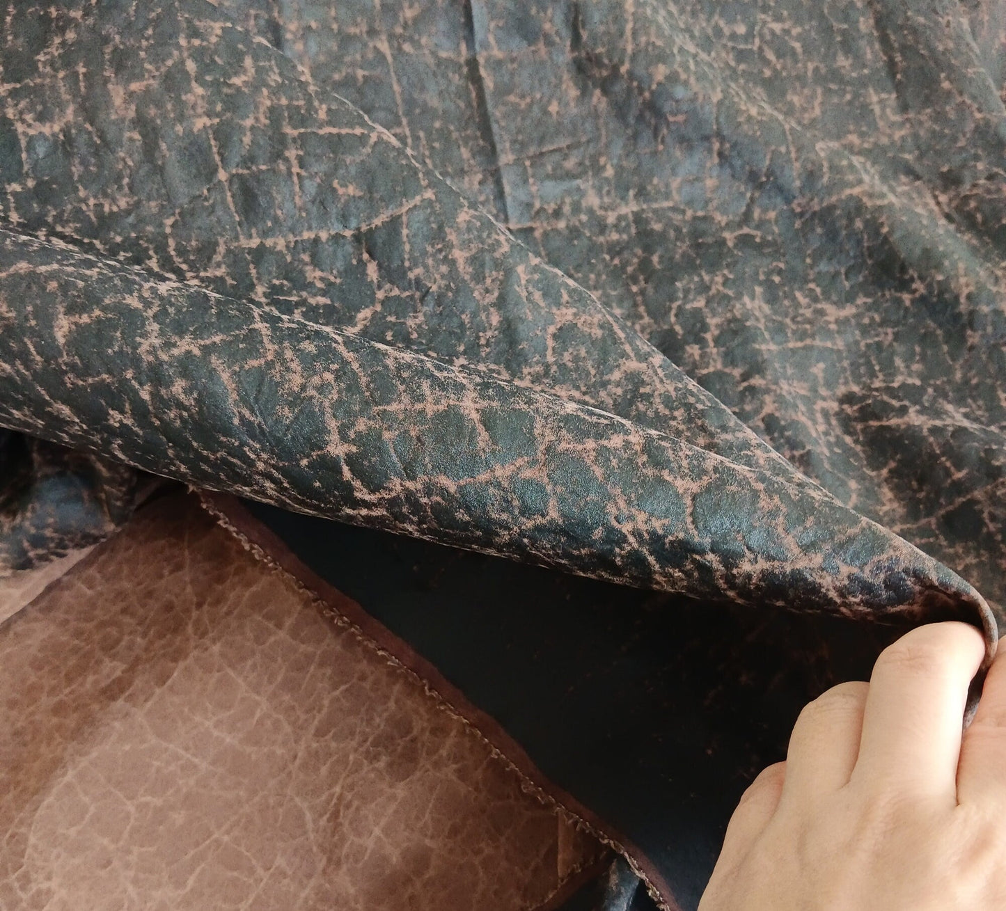 YUANSE - 26 Momme Black Brown Tortoise Crack Handmade Mud Silk Fabric - 110cm wide by the Yard
