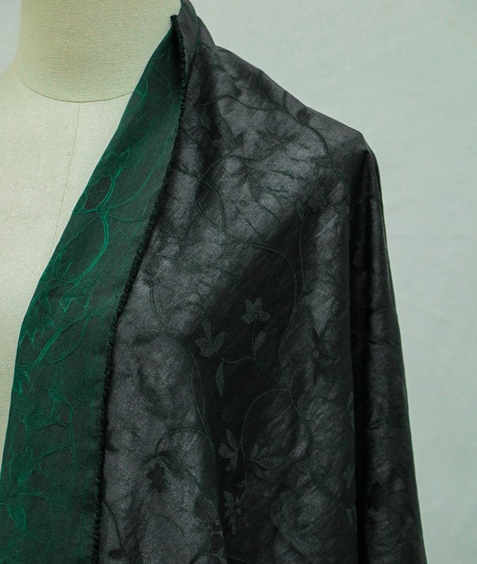 GUIWENTIHUA - 22 Momme Handmade Jacquard Mud Silk Satin Fabric - 110cm by the Yard