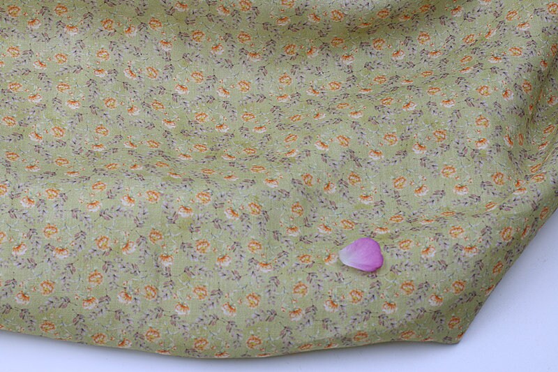 XIAOSUIHUA - Flowers Print Ramie Fabric - 140cm wide by the Yard