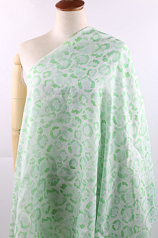 LVBAOWEN - Flowers Print Ramie Fabric - 140cm wide by the Yard