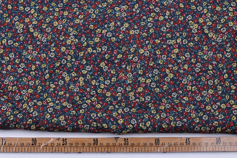 XIAOJU - Flowers Print Ramie Fabric - 140cm wide by the Yard