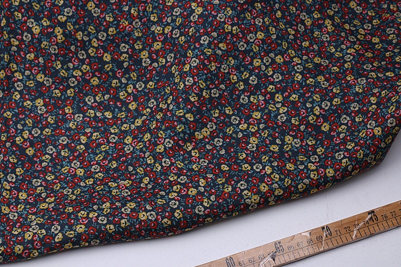 XIAOJU - Flowers Print Ramie Fabric - 140cm wide by the Yard