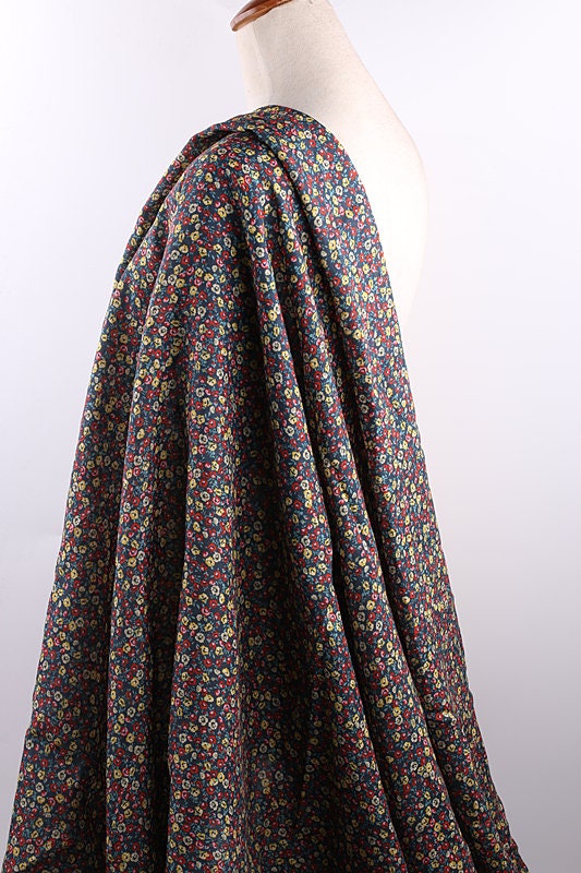 XIAOJU - Flowers Print Ramie Fabric - 140cm wide by the Yard
