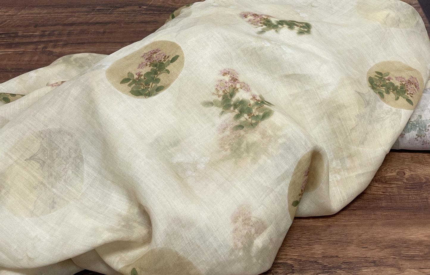 JINGHUA - Digital Printing 42 Thread Count Ramie Fabric - 140cm wide by the Yard