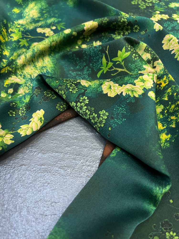 DAIYANHC - 25 Momme Stretch Plant Dye HongYunSha Silk Fabric - 114cm wide by the Yard