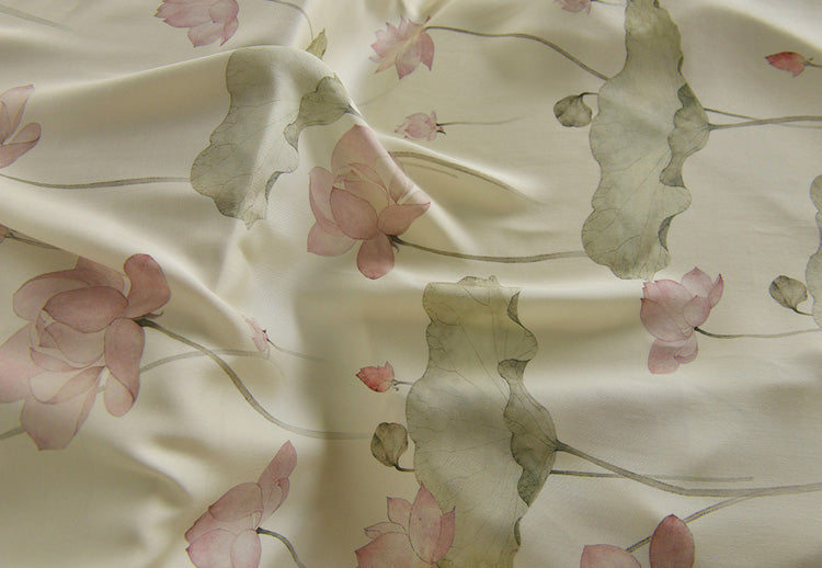 RYHEEYIU  - Hight 60 Count Rayon Satin Faux Silk Chinese Style Floral Cheongsam Dress Fabric - 145cm wide by the Yard