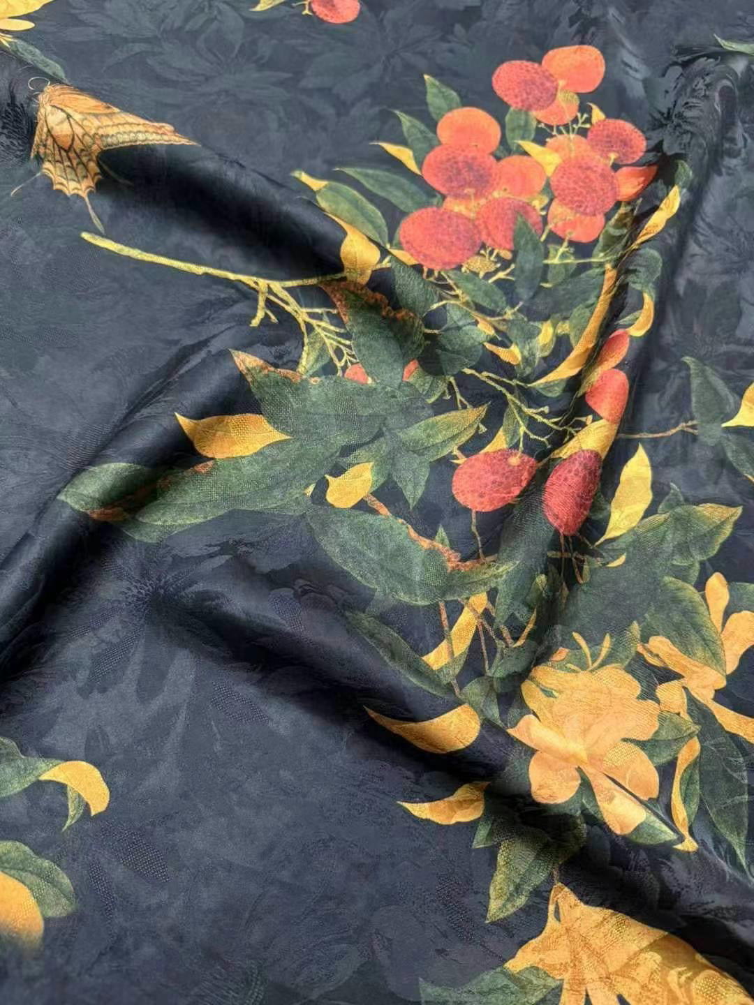 GUIFEI - Handmade 25 Momme HUALUO Jacquard Mud Silk Fabric (Openwork texture) - 114cm by the Yard