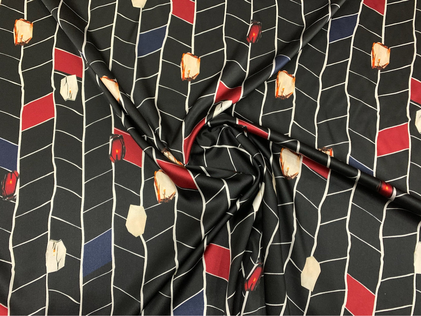 HAIGER - 19 Momme Black Plaid Pattern Digital Print Stretch Silk Satin Fabric - 140cm wide by the Yard