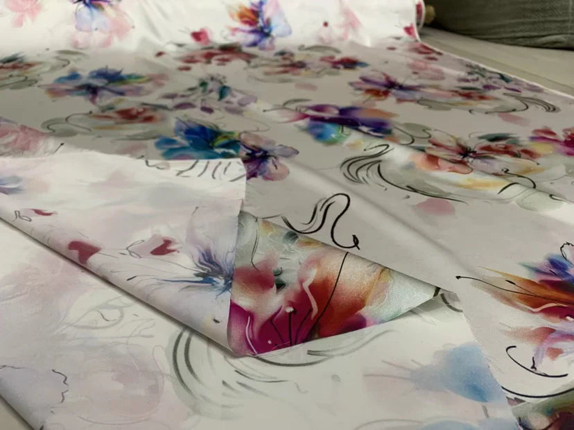 RIXHUA - 19 Momme Fantasy Flowers Pattern Digital Print Stretch Silk Satin Fabric - 140cm wide by the Yard