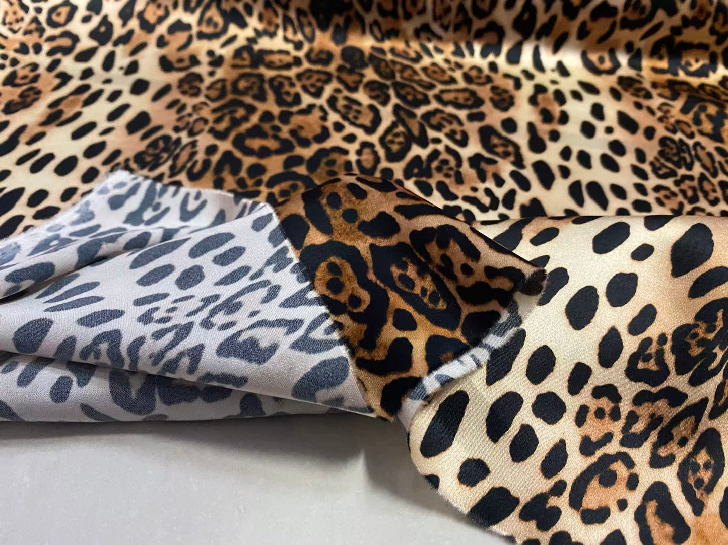 SEXBAO - 19 Momme Dark Green Peach Blossom Pattern Digital Print Stretch Silk Satin Fabric - 108cm wide by the Yard