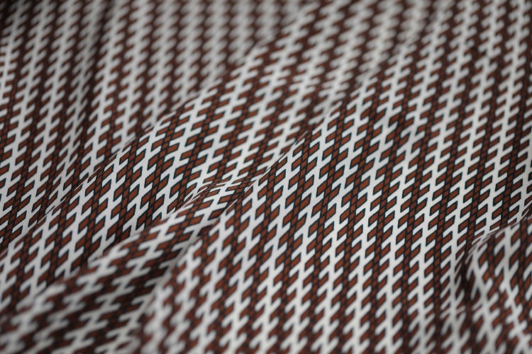 JIHE - 20 momme Geometric Print Silk Crepe de Chine Jianhong Crepe Fabric - 114cm wide by the Yard