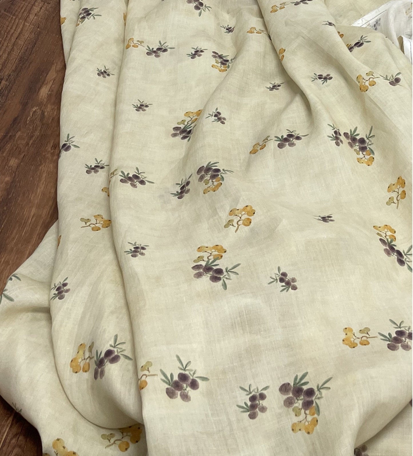YANGMEI - Digital Printing 42 Thread Count Ramie Fabric - 140cm wide by the Yard